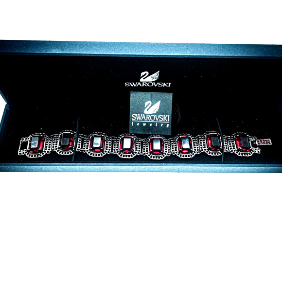 Swarovski Ruby Red Crystal Art Deco Gunmetal Statement Bracelet 7.5" Boxed - Picture 2 of 10